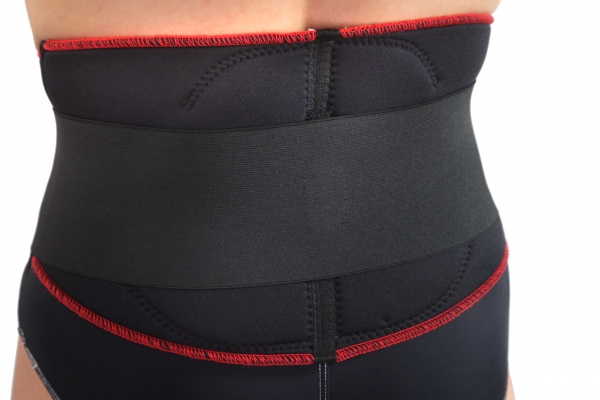 TSM Reiterrückenbandage 2160 von schräg hinten
